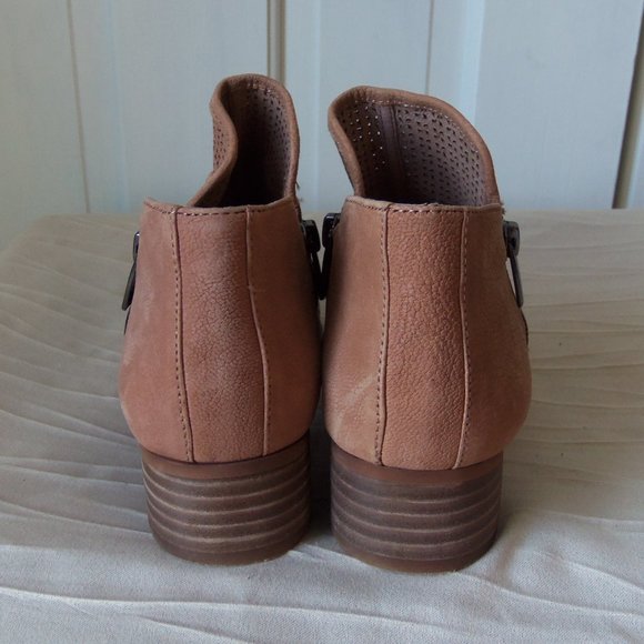 Vince Camuto Tan Perforated Leather Booties sz 7.5 - Picture 5 of 14
